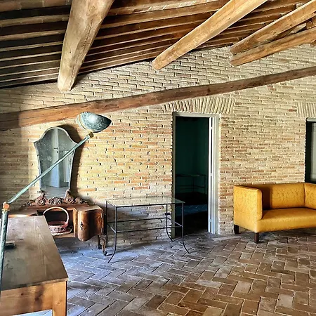Castello Bonaccorsi In Sabina Castel San Pietro